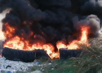 Запалени гуми во Долно Лисиче, 10 ноември 2019