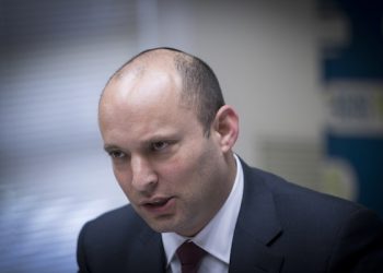 Habayit Hayehudi (Jewish Home) party chairman, Naftali Bennett, leads a party faction meeting at the Knesset, on December 12, 2016. Photo by Yonatan Sindel/Flash90