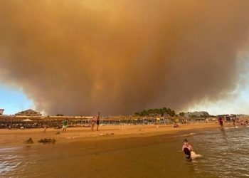 Пожар во Анталија, Турција. Сиде. (Фото/Фронтлајн)