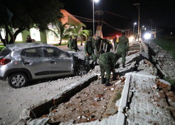 epa09454482 Aftermath of a 7.0 magnitude earthquake in Acapulco, Mexico, 07 September 2021. A 7.0 magnitude earthquake struck Acapulco in southern Mexico. The quake was felt also in Mexico City.  EPA-EFE/David Guzman