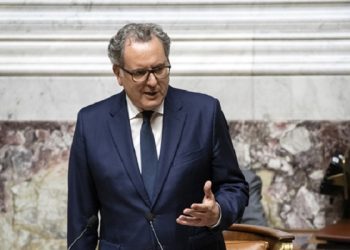 epa07015281 Newly elected President of the French Parliament Richard Ferrand delivers a speech after the announcement of the results of the vote and his victory at the French Parliament in Paris, France, 12 September 2018. Richard Ferrand was elected with 254 votes on 484.  EPA-EFE/ETIENNE LAURENT