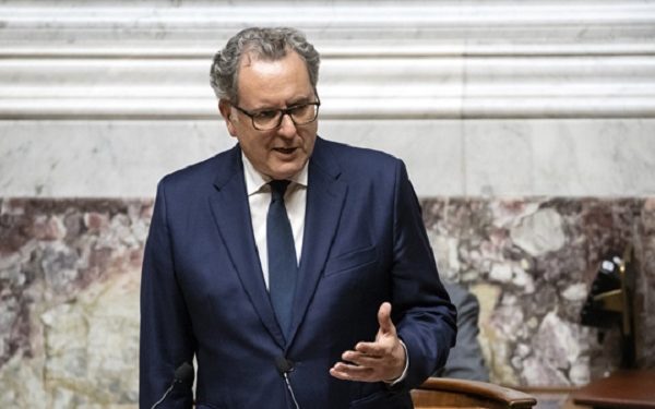 epa07015281 Newly elected President of the French Parliament Richard Ferrand delivers a speech after the announcement of the results of the vote and his victory at the French Parliament in Paris, France, 12 September 2018. Richard Ferrand was elected with 254 votes on 484.  EPA-EFE/ETIENNE LAURENT