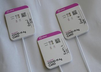 Rapid COVID-19 tests swabs