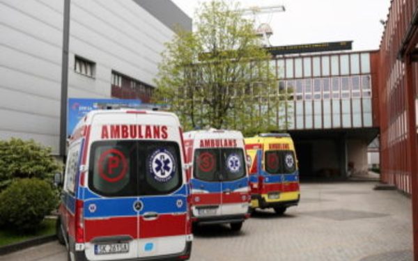 epa09898416 Ambulances wait at an entrance of the Pniowek coal mine in Pawlowice, southern Poland, 20 April 2022. Three miners were killed after two probable methane explosions in the Pniowek coal mine in Pawlowice. The methane gas was probably ignited just past midnight, roughly 1,000 metres underground. There was likely another explosion at the time when two teams of rescuers were in the area searching for the missing miners. Fifteen miners were injured in the incident and 12 were transported to hospitals. A rescue operation is currently underway.  EPA-EFE/ZBIGNIEW MEISNNER POLAND OUT