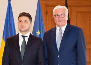 epa07655728 German President Frank-Walter Steinmeier (R) welcomes Ukraine's President Volodymyr Zelensky (L), at the Bellevue Palace in Berlin, Germany, 18 June 2019. Ukraine's President Volodymyr Zelensky is on an official visit to Germany.  EPA-EFE/OMER MESSINGER