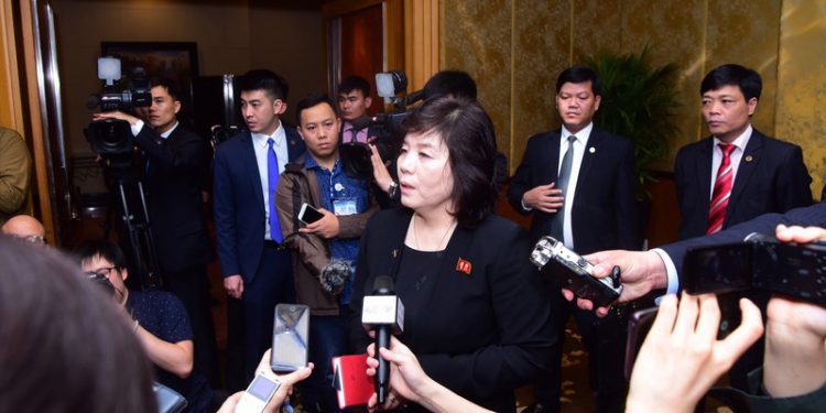 epa07405267 North Korean Vice Minister of Foreign Affairs Choe Son Hui (C) arrives for a press conference at the Melia hotel, following the second US-North Korea summit, in Hanoi, Vietnam, 01 March 2019.  EPA-EFE/STR