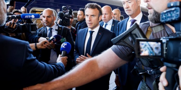 EPA-EFE/LUDOVIC MARIN / POOL MAXPPP OUT