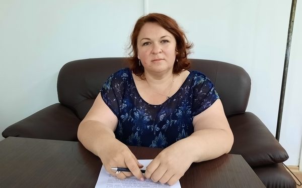 Тамила Велковска, претставник на Меѓународниот штаб за помош на Украинците и член на Здружението на Украинците во Република Северна Македонија „Лесја Украинка“. Фото: Фронтлајн