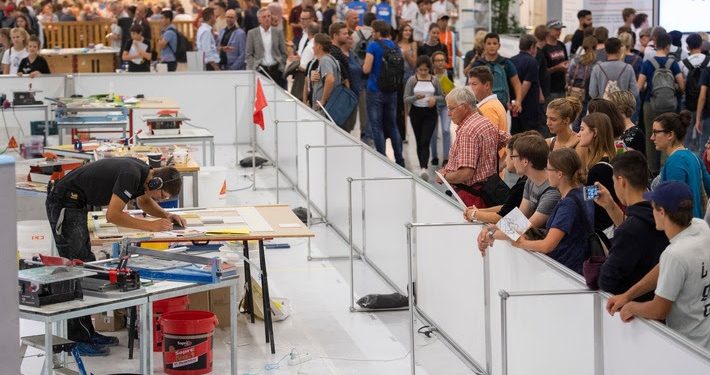 Пред 120.000 очекувани посетители, најдобрите млади професионалци во Швајцарија ќе ги претстават вештините што ги научиле за време на нивното стажирање на SwissSkills 2022 во Берн.