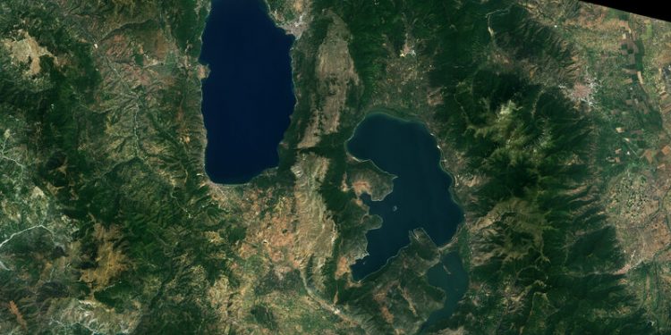 Сателитска снимка на Охридско и Преспанско Езеро. ФОТО: NASA  Imager-2 (OLI-2) Landsat 9