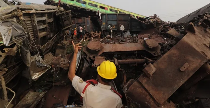 Најмалку 288 лица загинаа во железничка несреќа во источна Индија/ Фото: МИА
