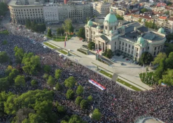 Протести „Србија против насилството“ во Белград на српските опозициски партии како реакција на двете масовни престрелки, 3 јуни 2023 година. (REUTERS/N1)