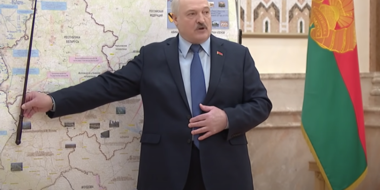 Александар Лукашенко пред воена мапа на која е прикажан руски упад во Молдавија од Одеса, 1 март 2022 (Foto: Wikimedia Commons)