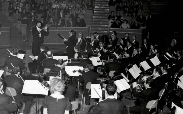 Фото: Скенирано од архивата на Филхармонија