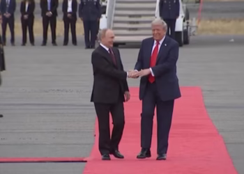 Трамп и Путин, Самит во Алјаска. Фото: Скриншот, Си-Ен-Ен